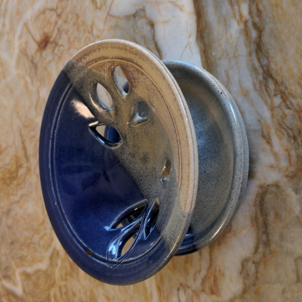 Ceramic soap dish